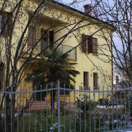 Nascondino Nocleg ze śniadaniem 3*