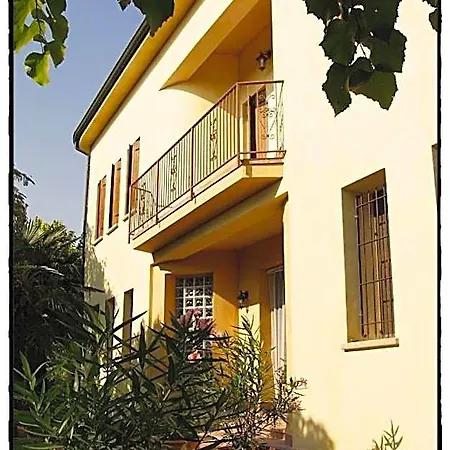 Frühstückspension Nascondino 3*